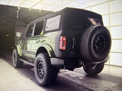 Used 2022 Ford Bronco Outer Banks image 6