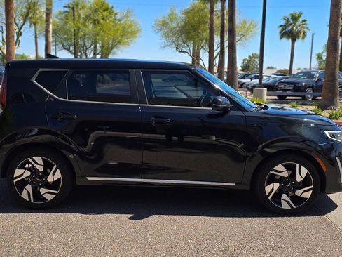 Used 2023 Kia Soul GT-Line w/ GT-Line Technology Package FWD image 6