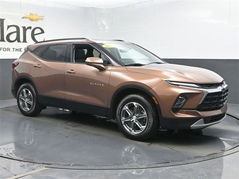 Used 2023 Chevrolet Blazer LT w/ Sound & Technology Package image 6