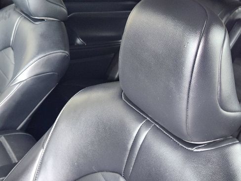 Used 2022 Toyota Highlander XLE FWD image 14