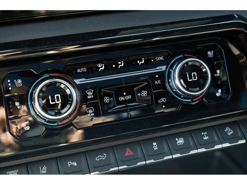 New 2026 GMC Sierra 2500 AT4X w/ LPO, Black Badging Package AWD/4WD image 30