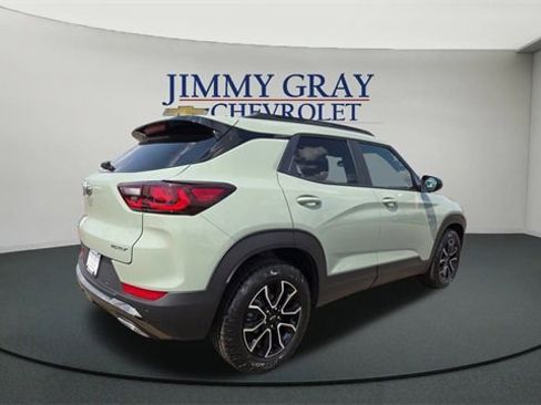 New 2026 Chevrolet TrailBlazer ACTIV w/ Convenience Package image 3