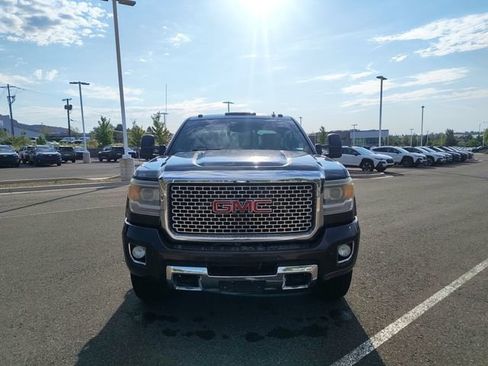 Used 2015 GMC Sierra 3500 Denali w/ Duramax Plus Package AWD/4WD image 8