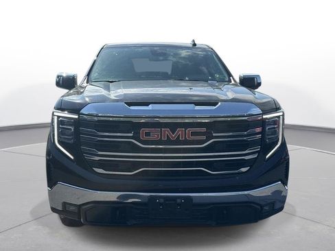 Used 2025 GMC Sierra 1500 SLT AWD/4WD image 3