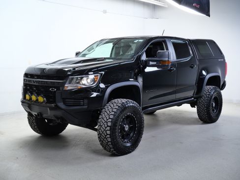 Used 2022 Chevrolet Colorado ZR2 AWD/4WD image 8