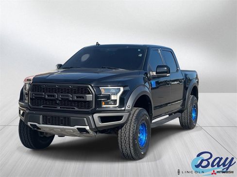 Used 2020 Ford F150 Raptor w/ Equipment Group 802A Luxury image 2