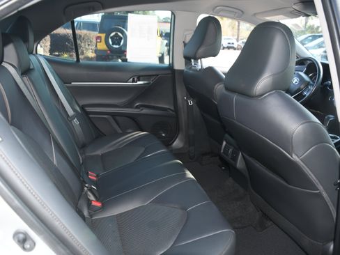 Certified 2020 Toyota Camry XLE image 18