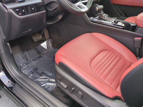 Used 2024 Kia Sportage SX image 17