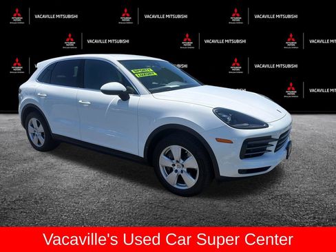 Used 2023 Porsche Cayenne AWD/4WD image 7