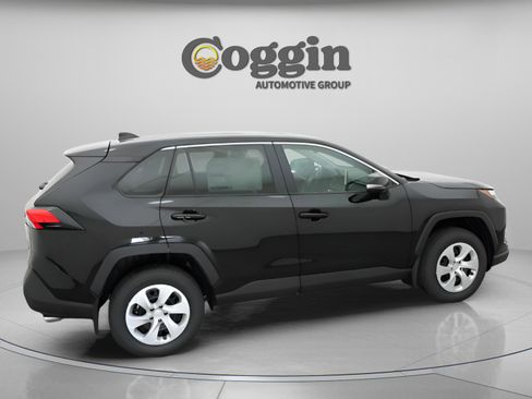 Certified 2025 Toyota RAV4 LE image 19