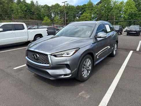 Used 2023 INFINITI QX50 Luxe FWD image 5