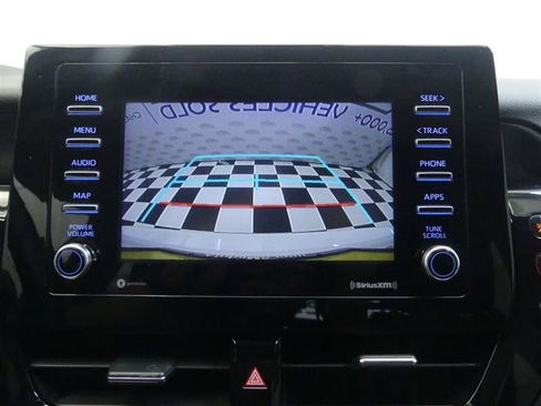 Used 2021 Toyota Camry SE FWD image 8