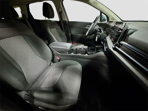 Used 2023 Kia Sportage LX image 30