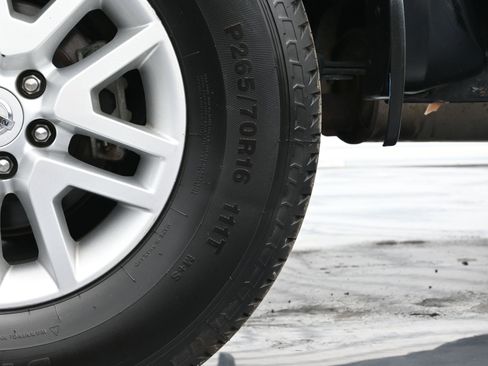 Used 2020 Nissan Frontier SV image 38