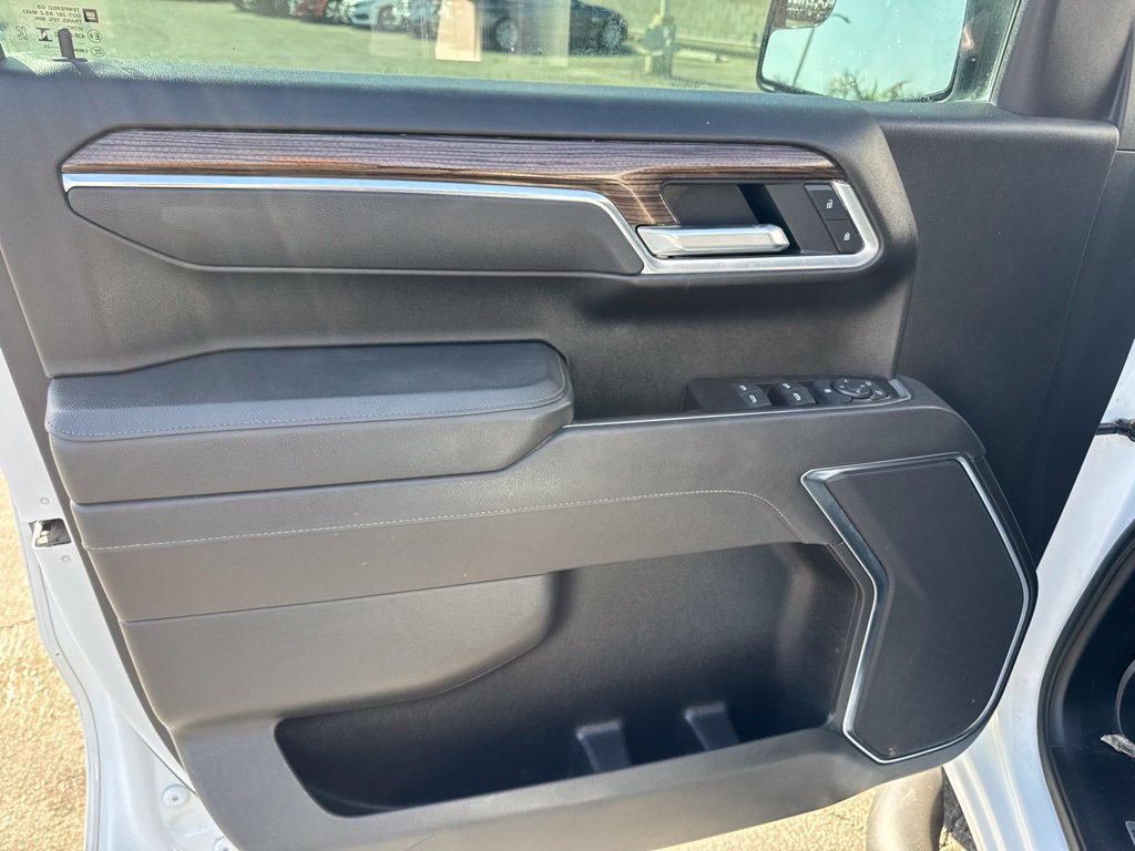 Used 2025 Chevrolet Silverado 1500 LT Trail Boss w/ Protection Package AWD/4WD image 21