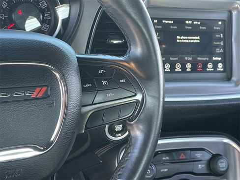 Used 2019 Dodge Challenger SXT image 18