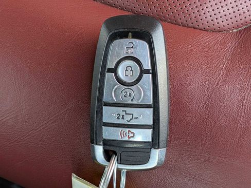 Certified 2020 Ford F150 Platinum w/ FX4 Off-Road Package image 36