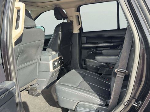 Used 2023 Ford Expedition XLT AWD/4WD image 40