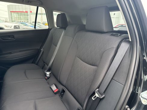 Used 2023 Toyota Corolla Cross LE image 13