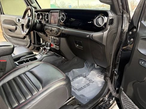 Used 2022 Jeep Gladiator Rubicon w/ LED Lighting Group AWD/4WD image 40
