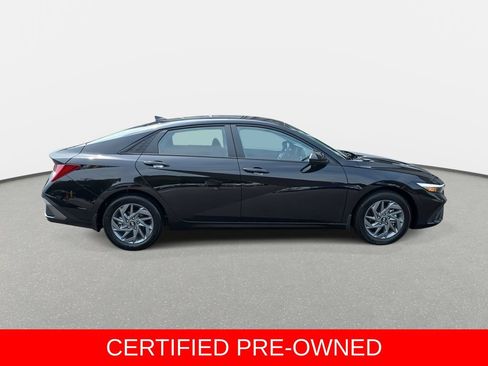 Certified 2026 Hyundai Elantra Hybrid FWD image 4