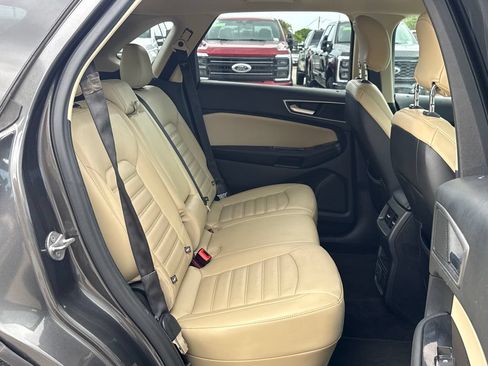 Used 2015 Ford Edge SEL w/ Equipment Group 201A AWD/4WD image 23
