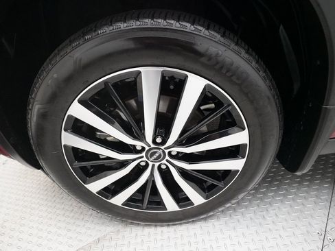 Certified 2024 Nissan Pathfinder Platinum w/ Cargo Package image 28