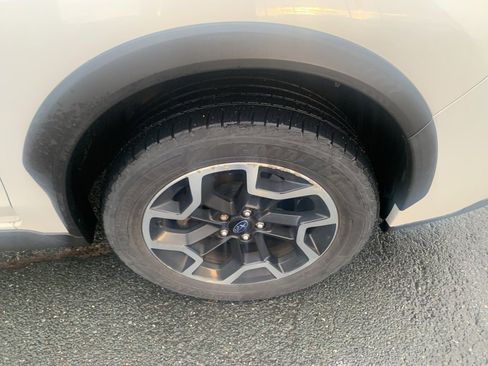 Used 2016 Subaru Crosstrek 2.0i Limited image 9