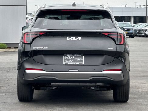 New 2026 Kia Sportage EX image 5