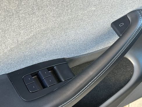 Used 2024 Tesla Model 3 Standard Range RWD image 13