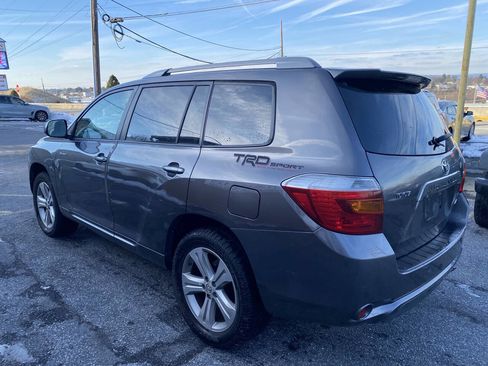 Used 2008 Toyota Highlander Sport w/ Tow Pkg image 7