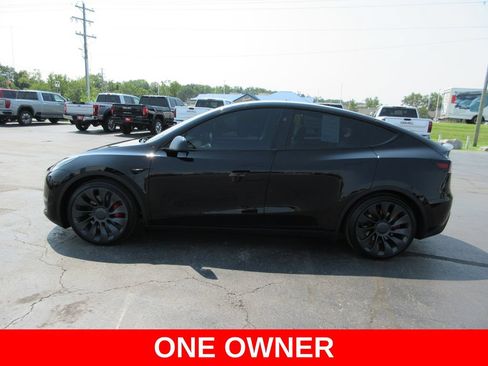 Used 2024 Tesla Model Y Performance AWD/4WD image 9