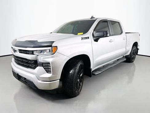 Used 2022 Chevrolet Silverado 1500 RST w/ True North Edition Plus AWD/4WD image 3