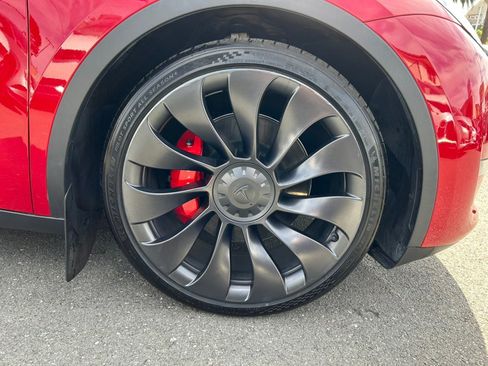 Used 2022 Tesla Model Y Performance image 59