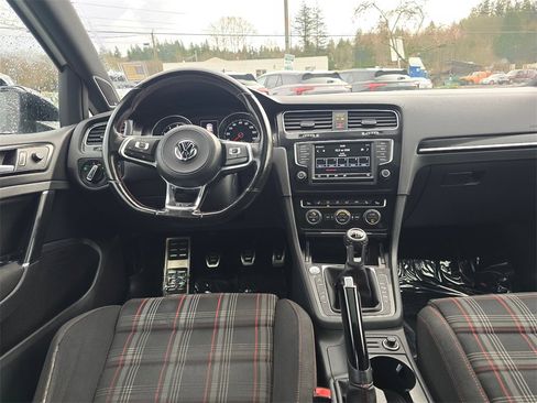 Used 2017 Volkswagen GTI S image 14