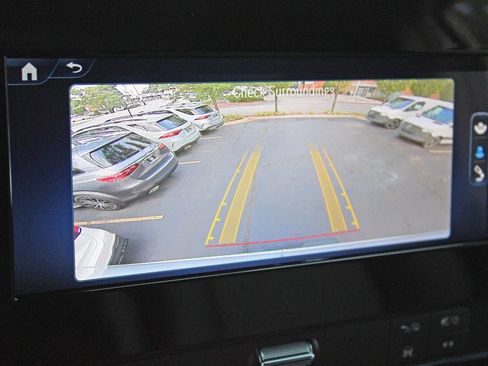 Used 2025 Mercedes-Benz Sprinter 2500 image 17