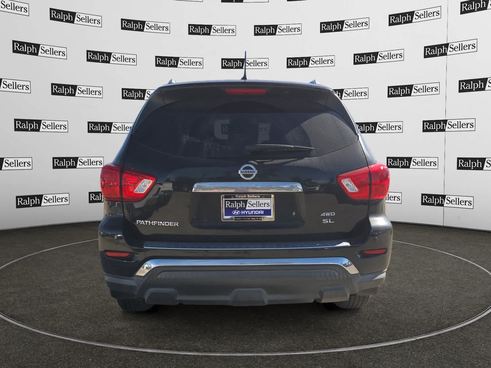 Used 2018 Nissan Pathfinder SL w/ Cargo Package AWD/4WD image 5