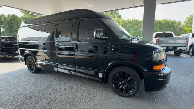 Used 2020 GMC Savana 2500 Extended w/ Enhanced Convenience Package RWD image 2