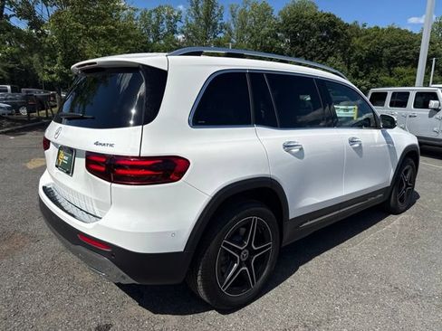 Used 2026 Mercedes-Benz GLB 250 4MATIC image 18