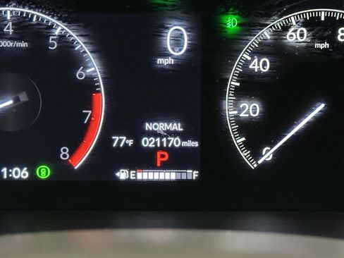 Certified 2025 Honda Pilot Touring image 19