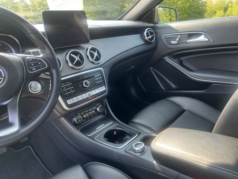 Used 2020 Mercedes-Benz GLA 250 4MATIC image 19