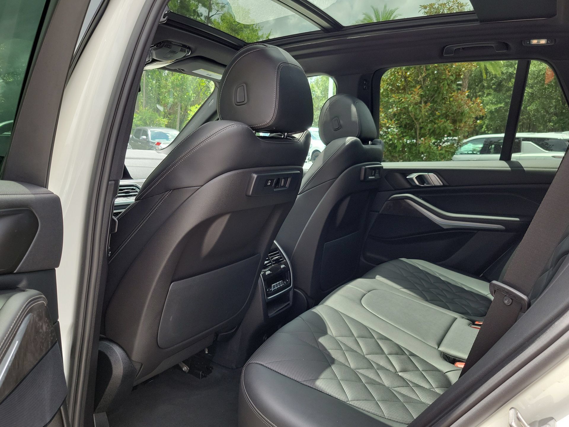 Used 2023 BMW X5 xDrive45e w/ Climate Comfort Package AWD/4WD image 17