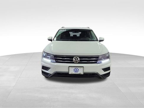 Used 2019 Volkswagen Tiguan SE w/ Panoramic Sunroof Package AWD/4WD image 2