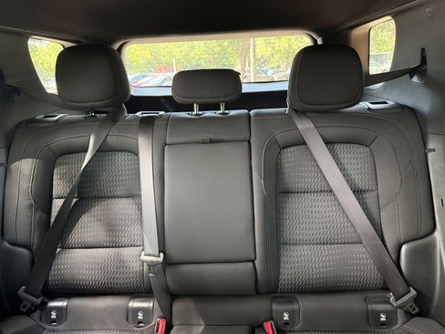 Used 2025 Chevrolet Equinox LT AWD/4WD image 36