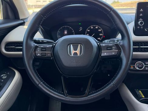 Used 2025 Honda HR-V EX-L image 18