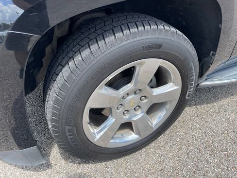 Used 2017 Chevrolet Tahoe Premier AWD/4WD image 11