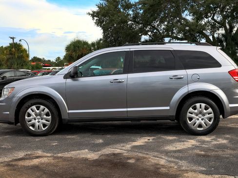 Used 2016 Dodge Journey SE w/ Flexible Seating Group image 3