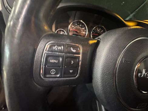 Used 2017 Jeep Wrangler Unlimited Sport AWD/4WD image 18