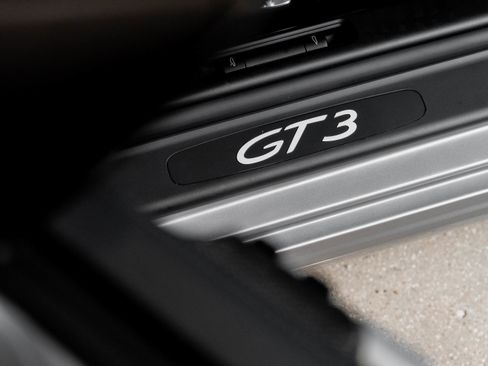 Used 2010 Porsche 911 GT3 RWD image 26
