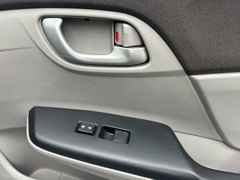 Used 2012 Honda Civic LX image 18